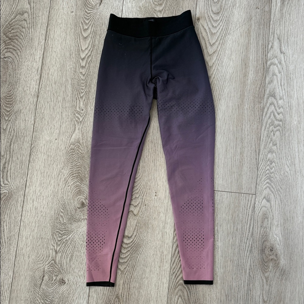 Ultracor Leggings in Black and pink Gradient